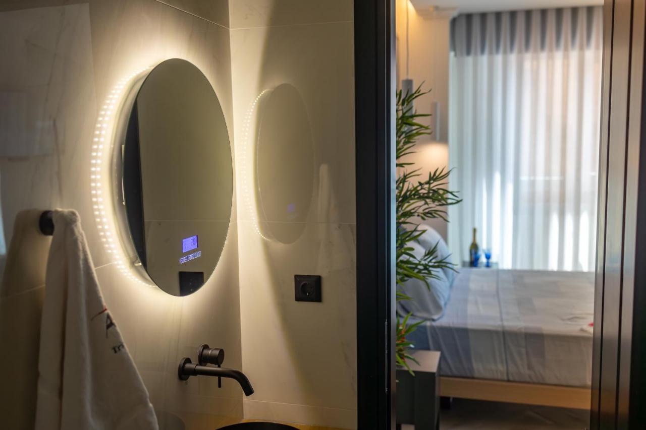 Aparthotel Triple A @ Trendy Psiri - Art & Nightlife Athen Exterior foto