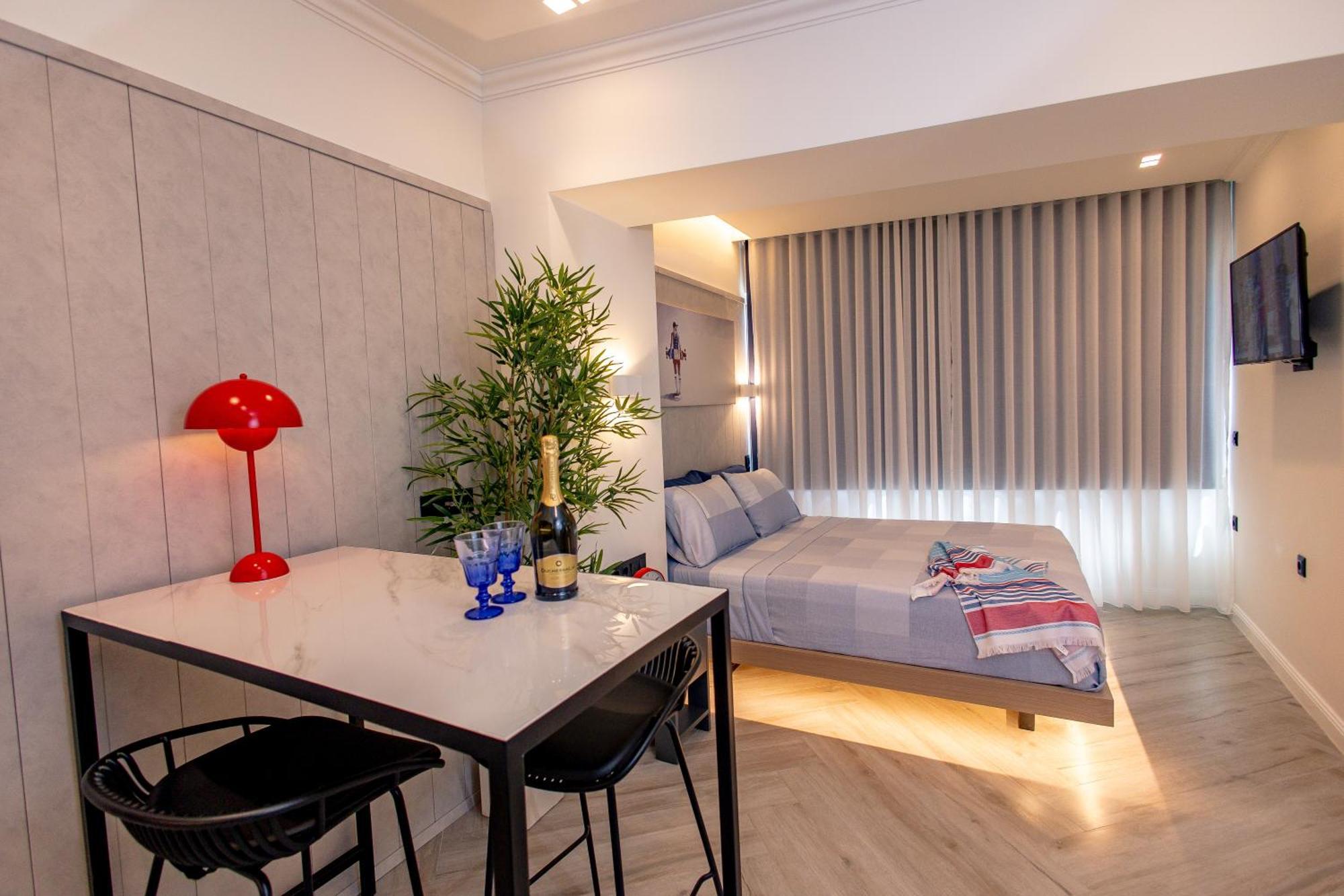 Aparthotel Triple A @ Trendy Psiri - Art & Nightlife Athen Exterior foto